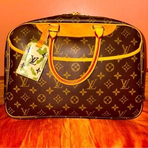 Louis Vuitton Deauville Handbag